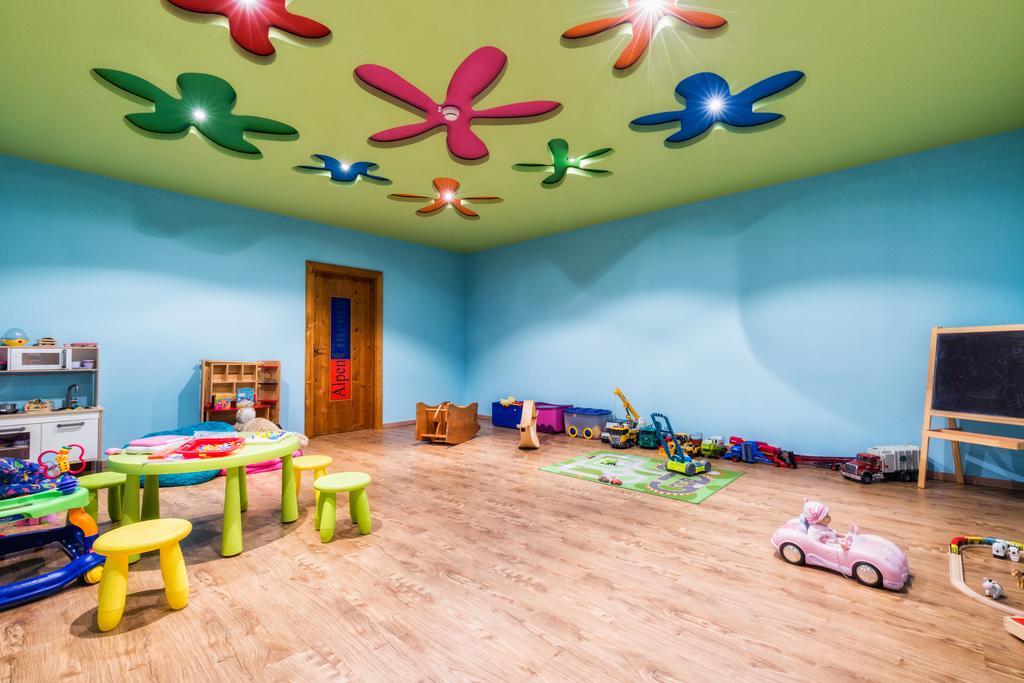Apparthotel Alpenchalet Neukirchen am Großvenediger Dış mekan fotoğraf