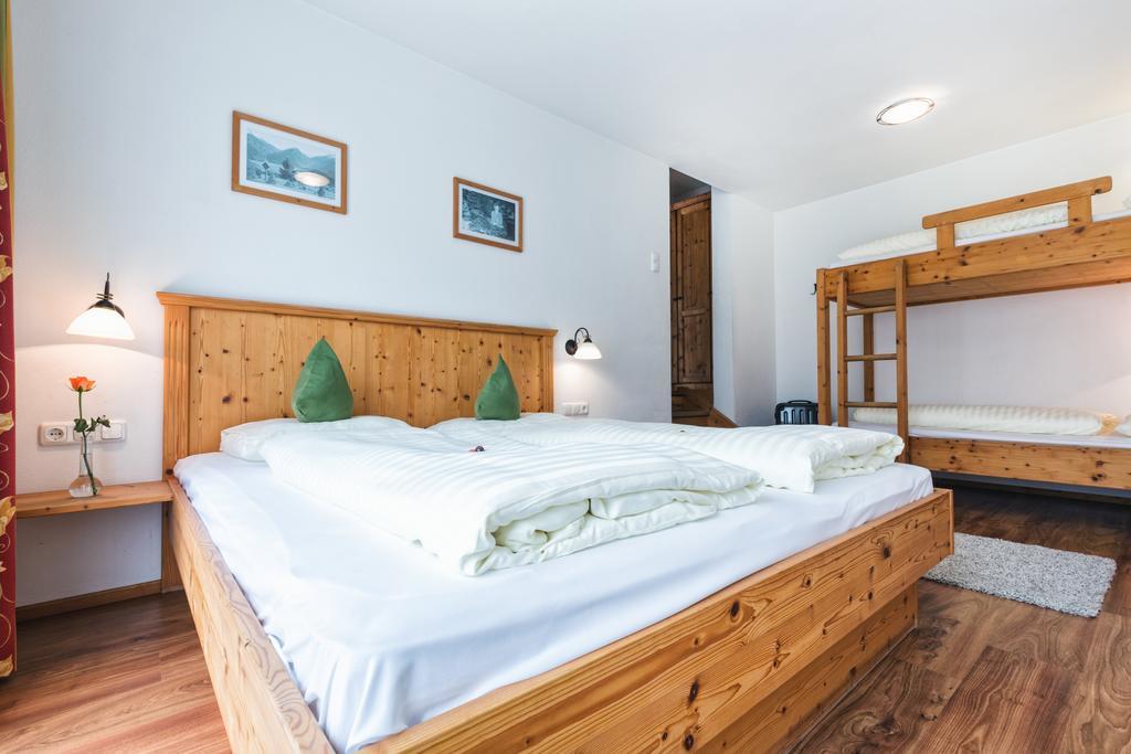 Apparthotel Alpenchalet Neukirchen am Großvenediger Dış mekan fotoğraf