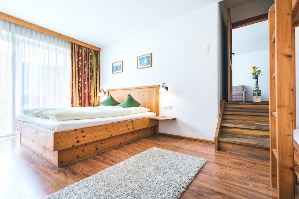 Apparthotel Alpenchalet Neukirchen am Großvenediger Dış mekan fotoğraf